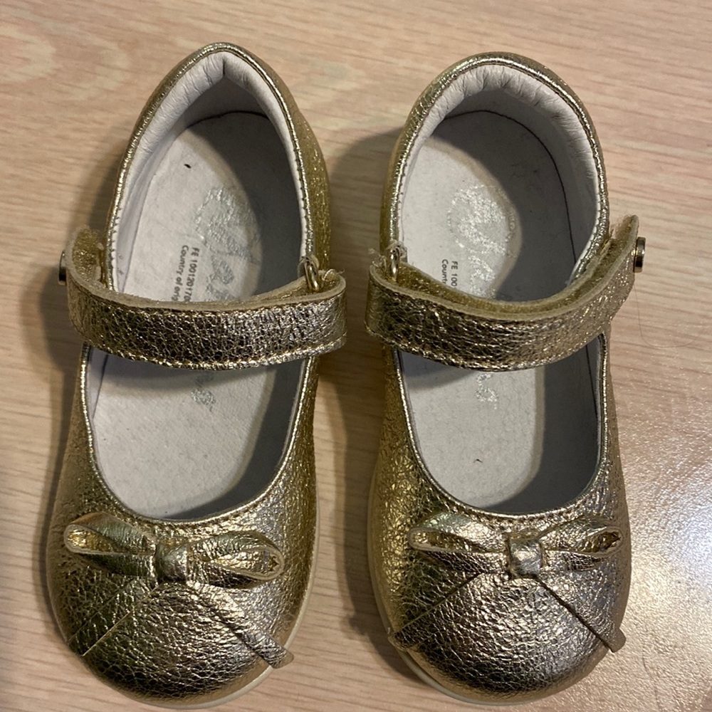 Silver little girls shoes
